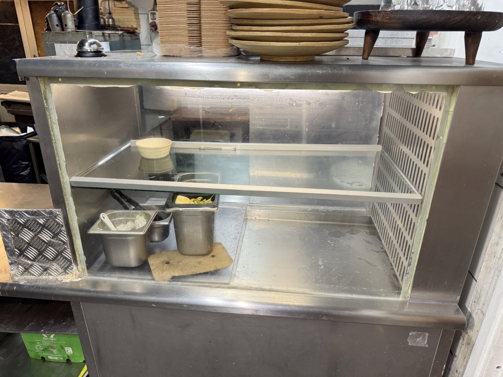 Kylbänk med kylmonter mm Kylbänk med kylmonter mm