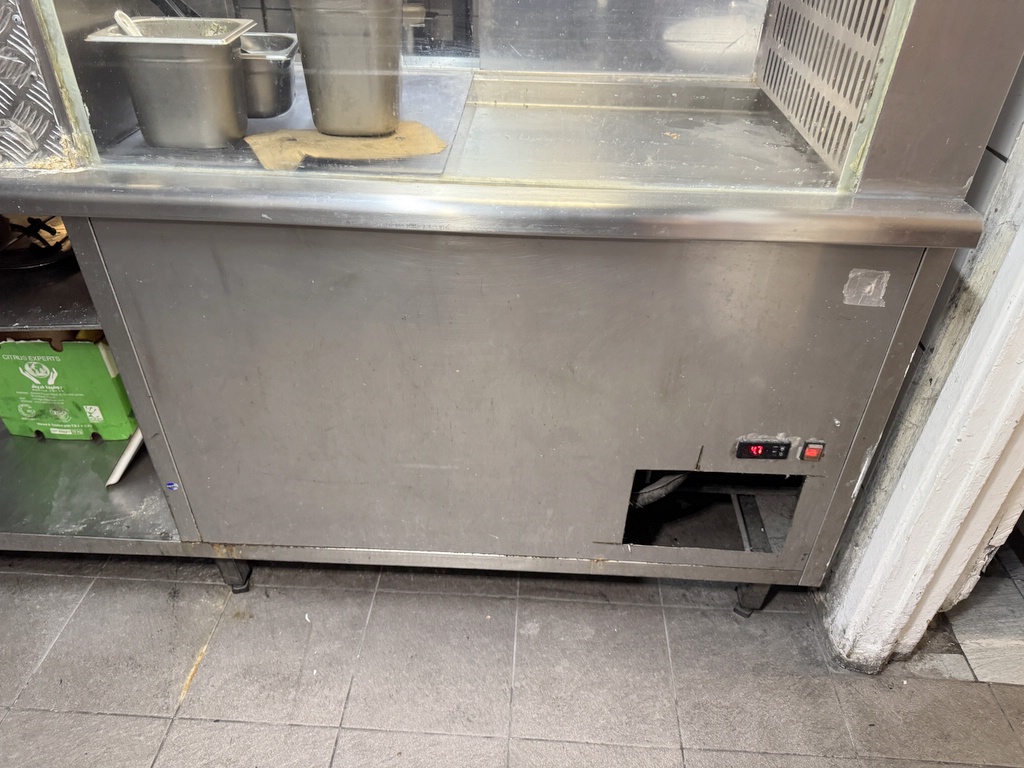 Kylbänk med kylmonter mm Kylbänk med kylmonter mm