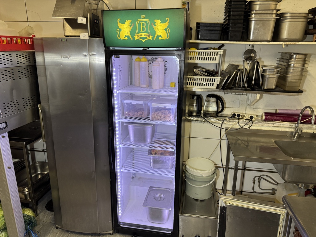 Kylskåp med glasdörr, Aste Kylskåp med glasdörr, Aste