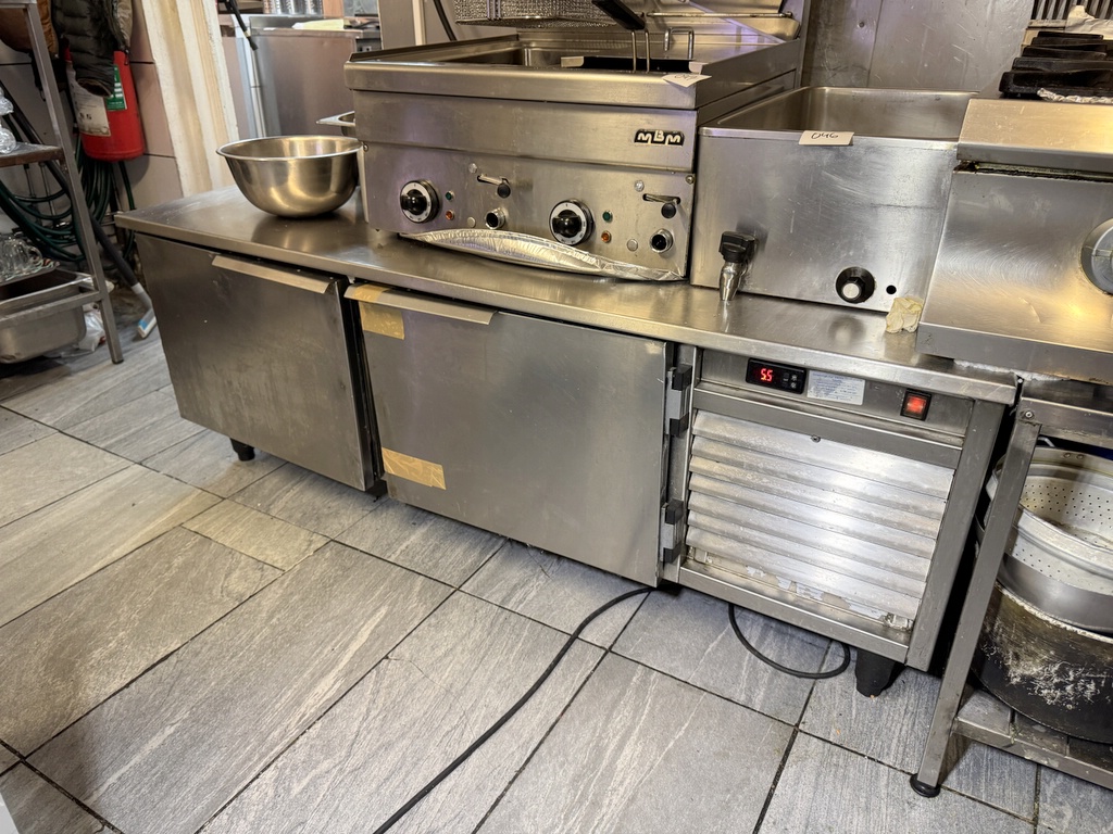 Grillkylbänk Grillkylbänk