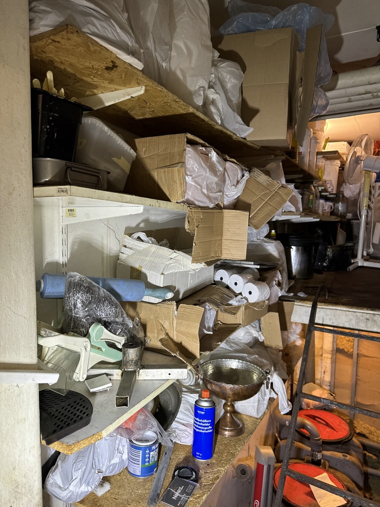 Förrådsutrymme med lite av varje Förrådsutrymme med lite av varje