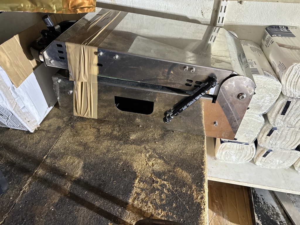 Förrådsutrymme med lite av varje Förrådsutrymme med lite av varje