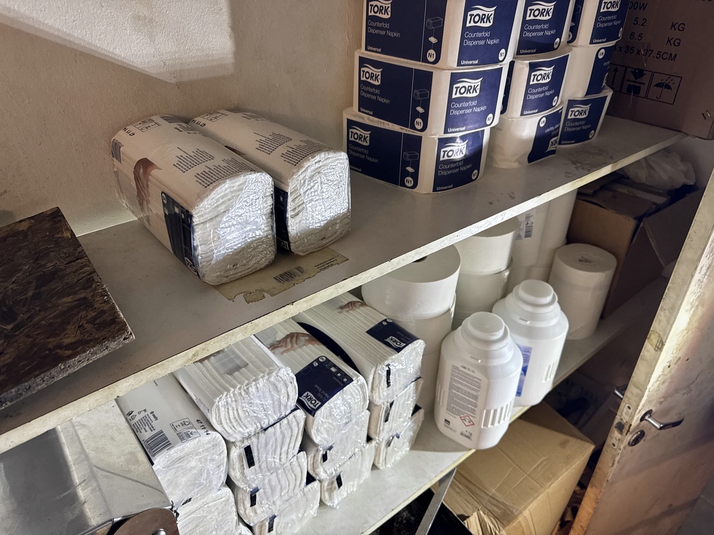 Förrådsutrymme med lite av varje Förrådsutrymme med lite av varje