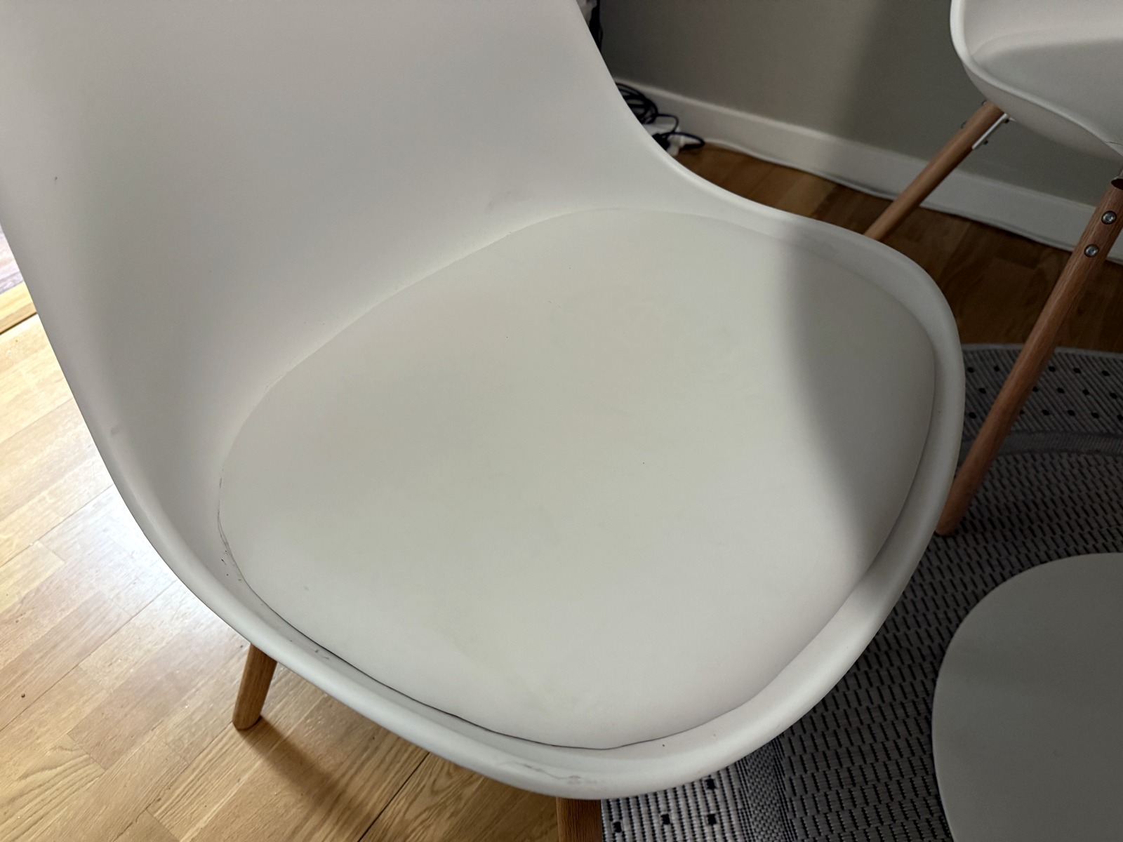 Matbord och stolar Matbord och stolar