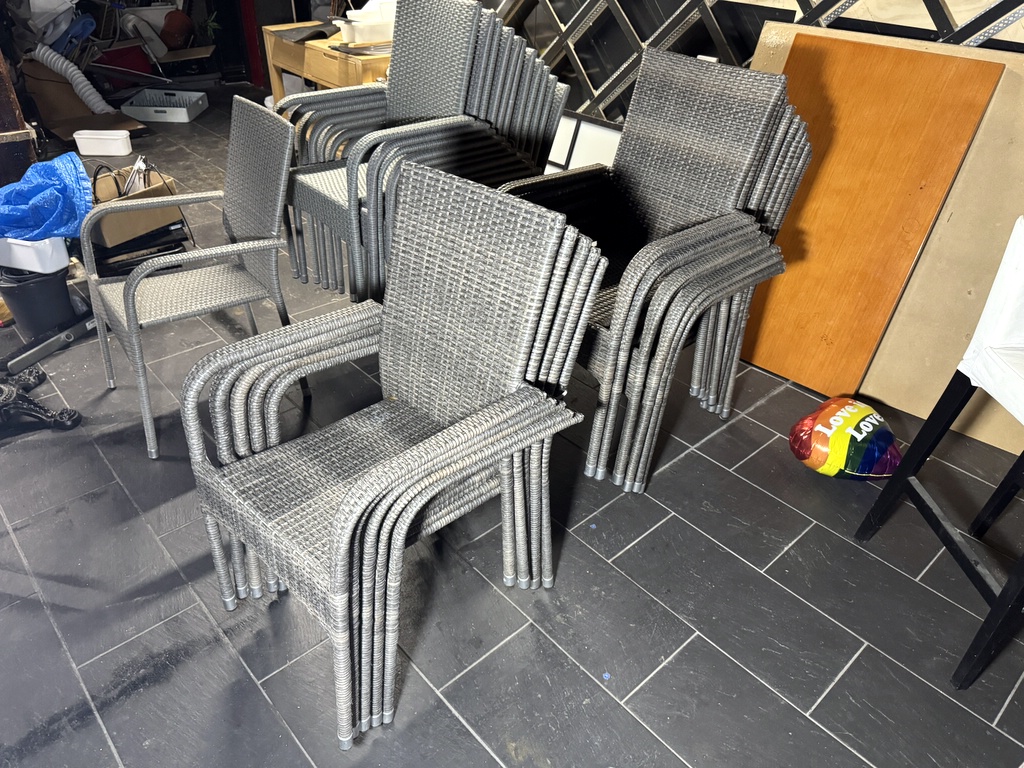 Konstrottingstol, 14st