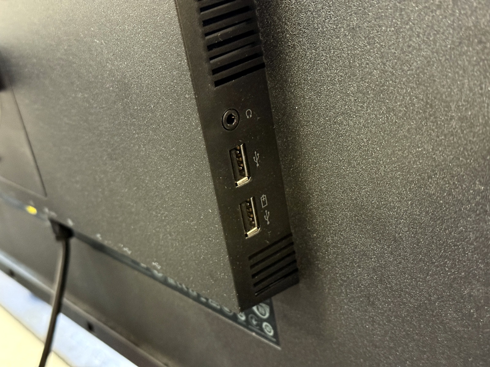 Dator Lenovo + skärm Dator Lenovo + skärm
