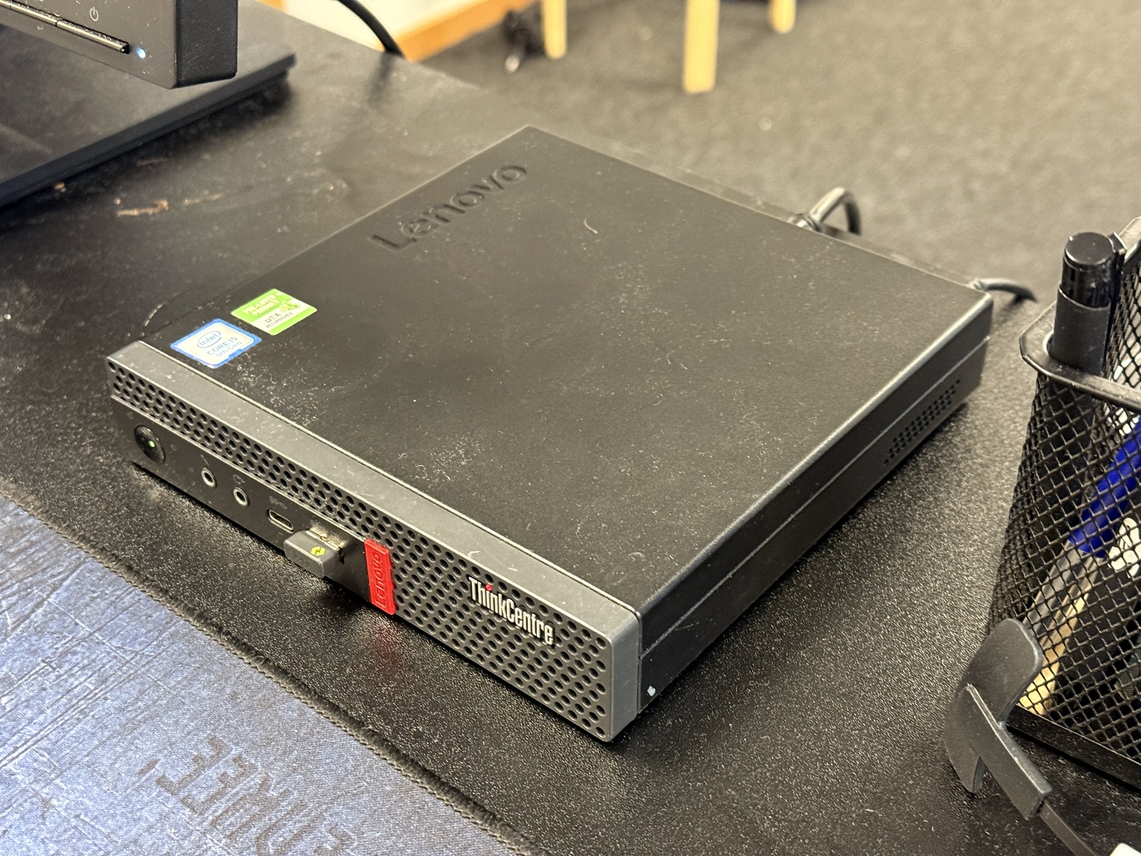 Dator Lenovo + skärm Dator Lenovo + skärm