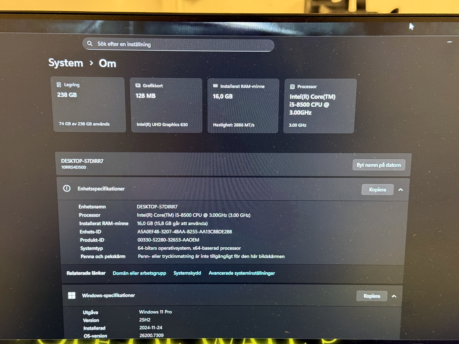 Dator Lenovo + skärm Dator Lenovo + skärm