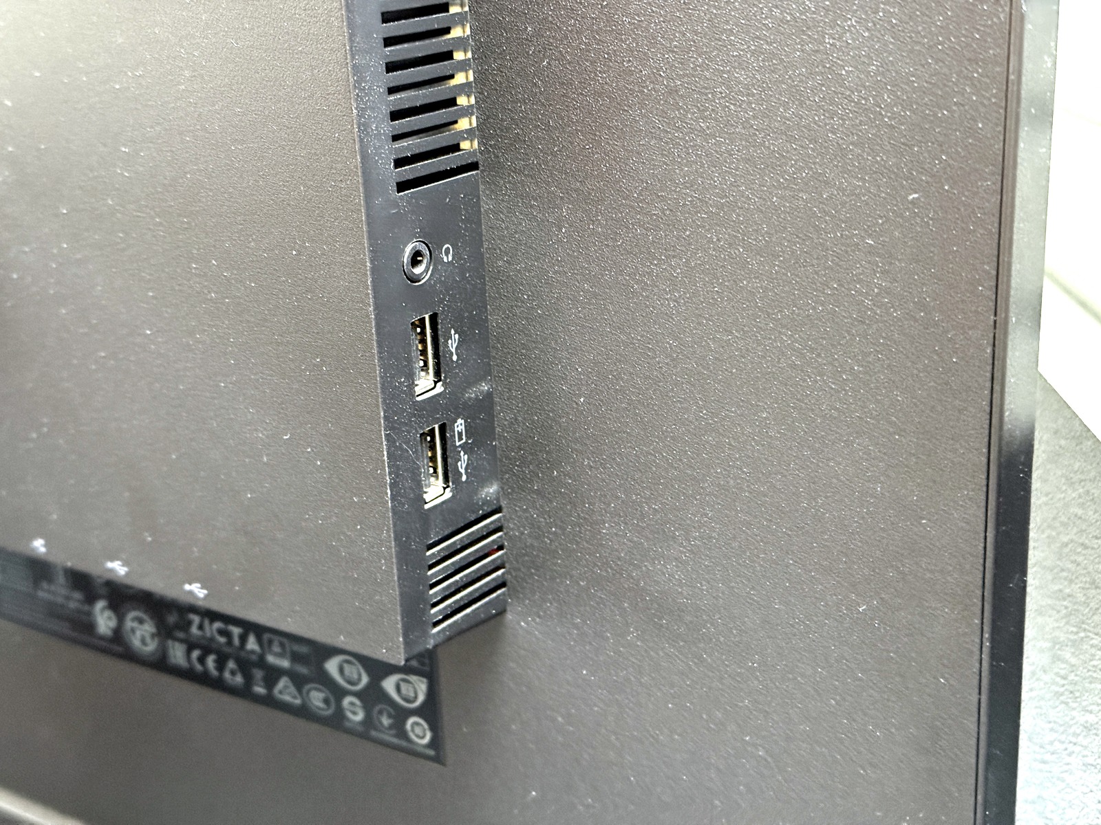 Dataskärm Lenovo Dataskärm Lenovo