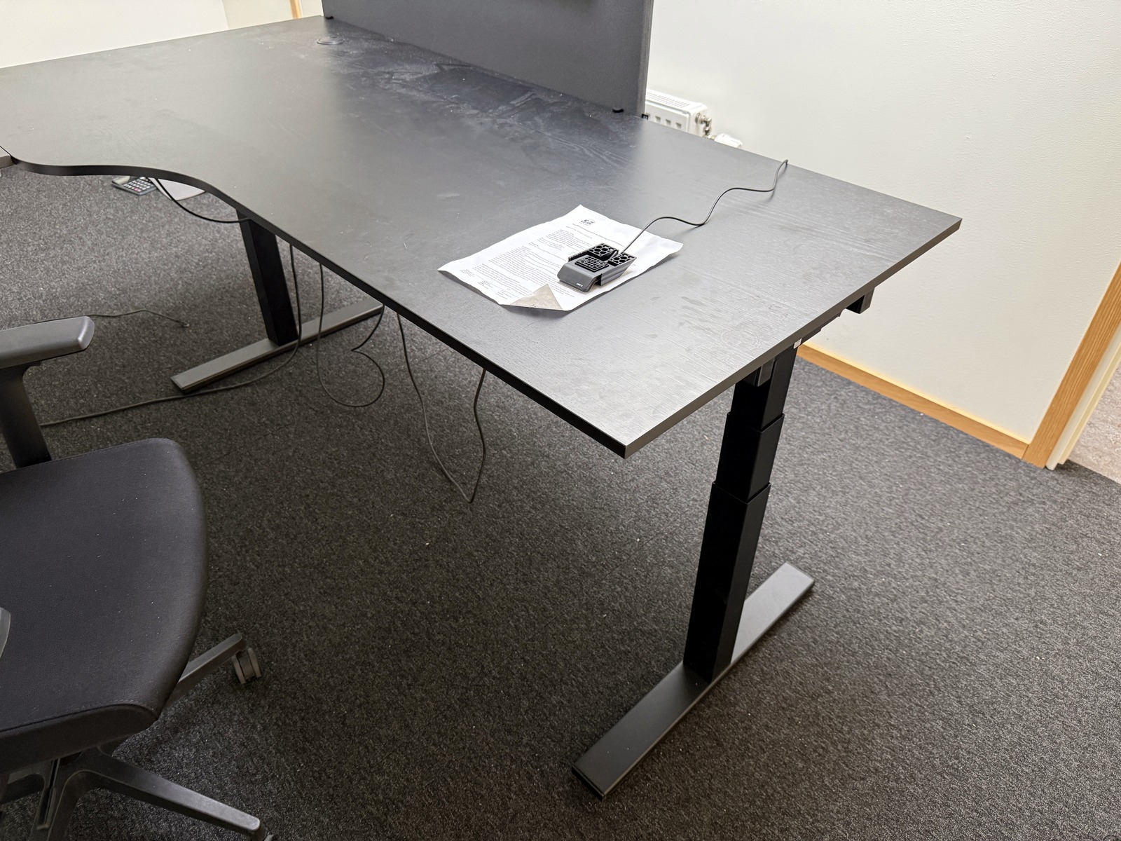 Elskrivbord i vinkel Elskrivbord i vinkel