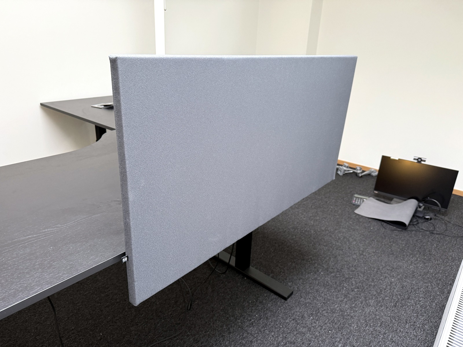 Elskrivbord i vinkel Elskrivbord i vinkel