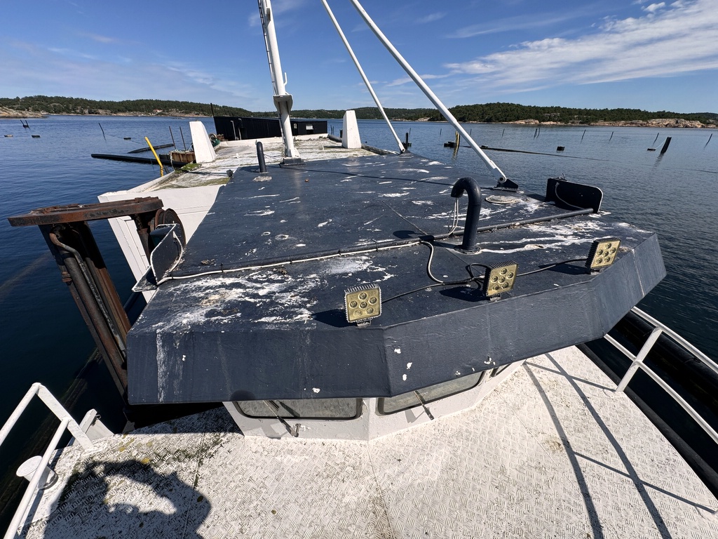 Katamaranfartyg med kylaggregat 12m Katamaranfartyg med kylaggregat 12m