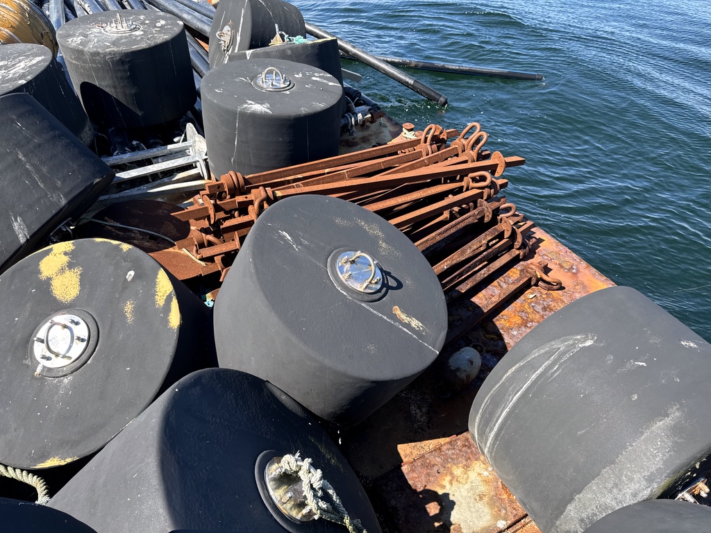 Pontoner, natobojar, sandankare mm Pontoner, natobojar, sandankare mm