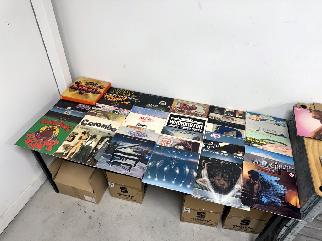 Skivsamling, LP & CD, bl.a. Eddie Meduza Skivsamling, LP & CD, bl.a. Eddie Meduza