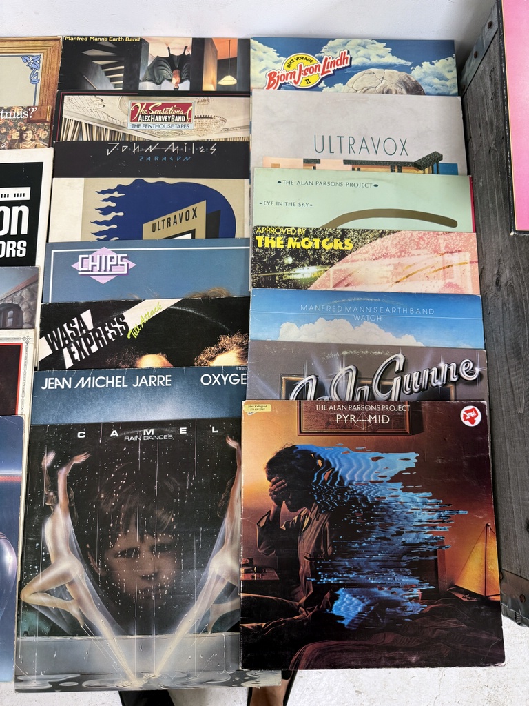 Skivsamling, LP & CD, bl.a. Eddie Meduza Skivsamling, LP & CD, bl.a. Eddie Meduza