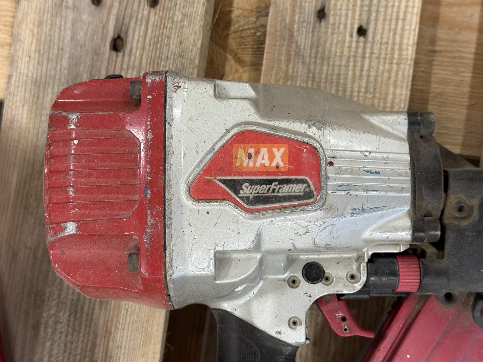 Spikpistol pneumatisk MAX Spikpistol pneumatisk MAX