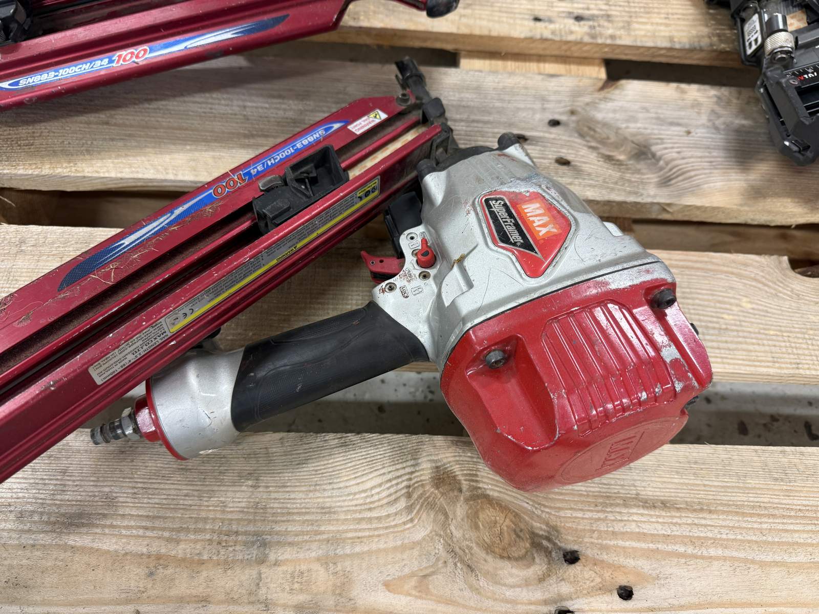 Spikpistol pneumatisk MAX Spikpistol pneumatisk MAX