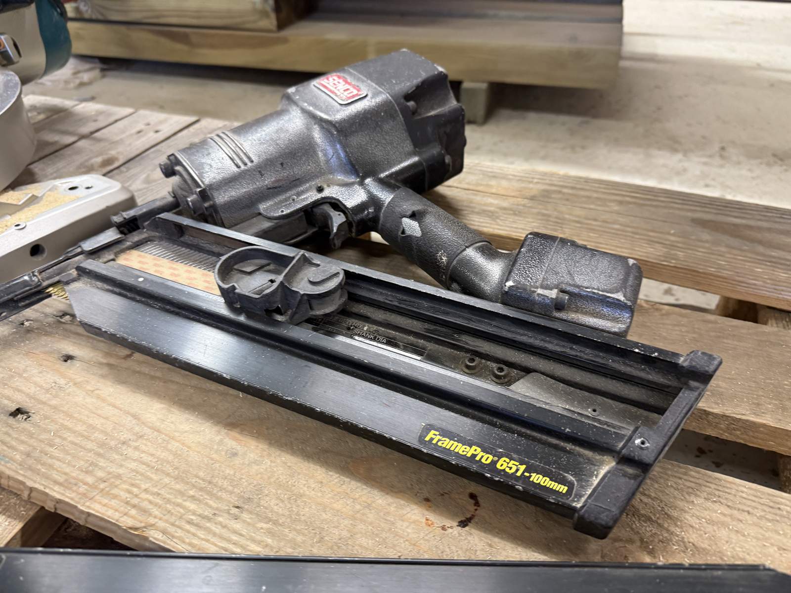 Spikpistoler pneumatiska Senco Spikpistoler pneumatiska Senco