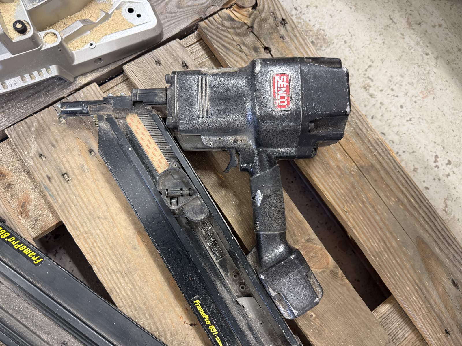 Spikpistoler pneumatiska Senco Spikpistoler pneumatiska Senco