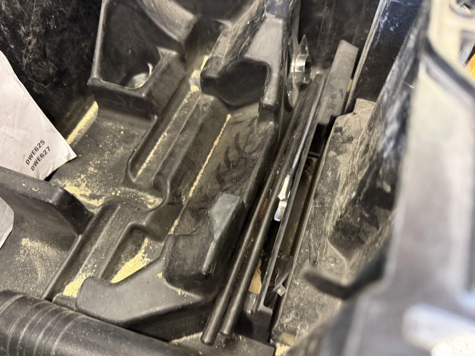 Handöverfräs DeWalt DWE625-QS Handöverfräs DeWalt DWE625-QS