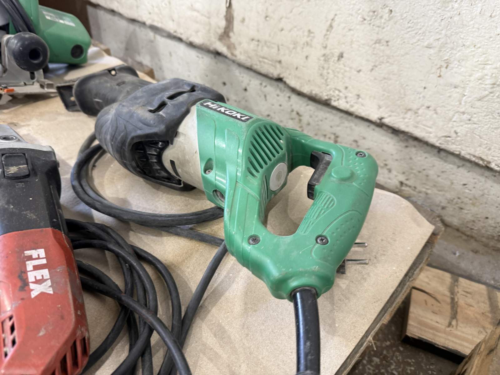 Pall med maskinverktyg Pall med maskinverktyg