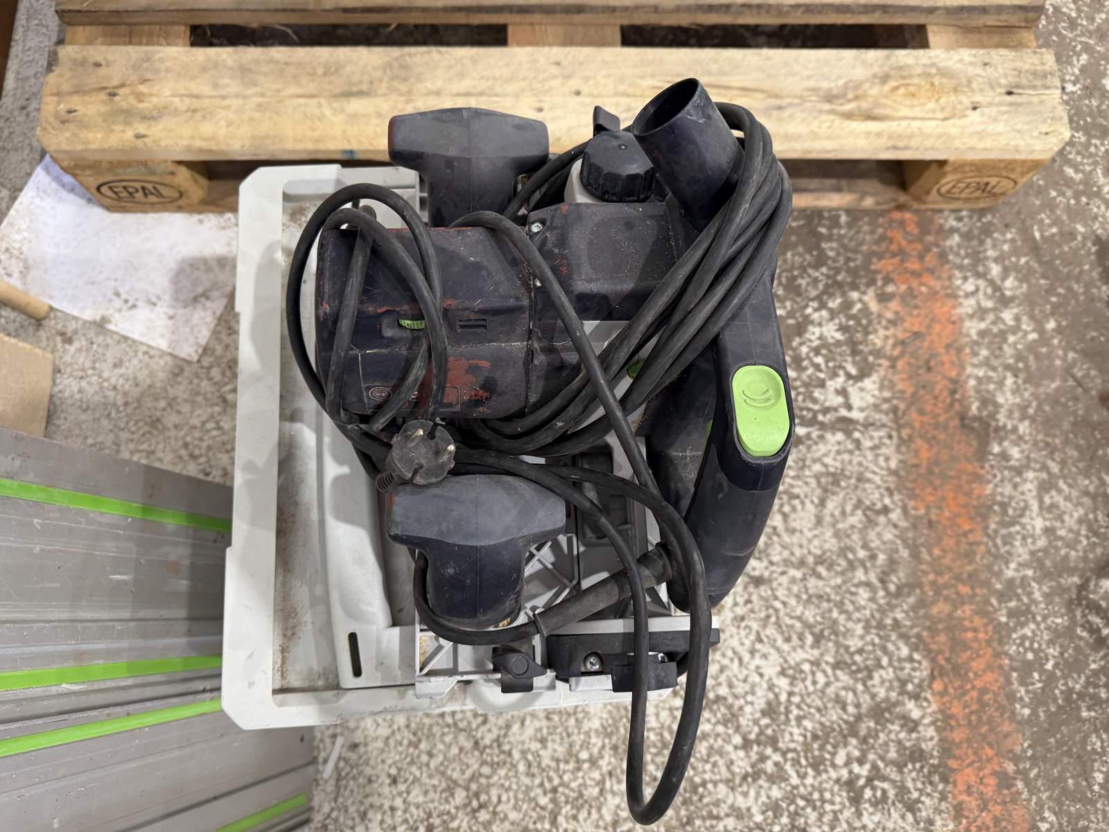 Svärdsåg Festool SSU 200 EB Svärdsåg Festool SSU 200 EB