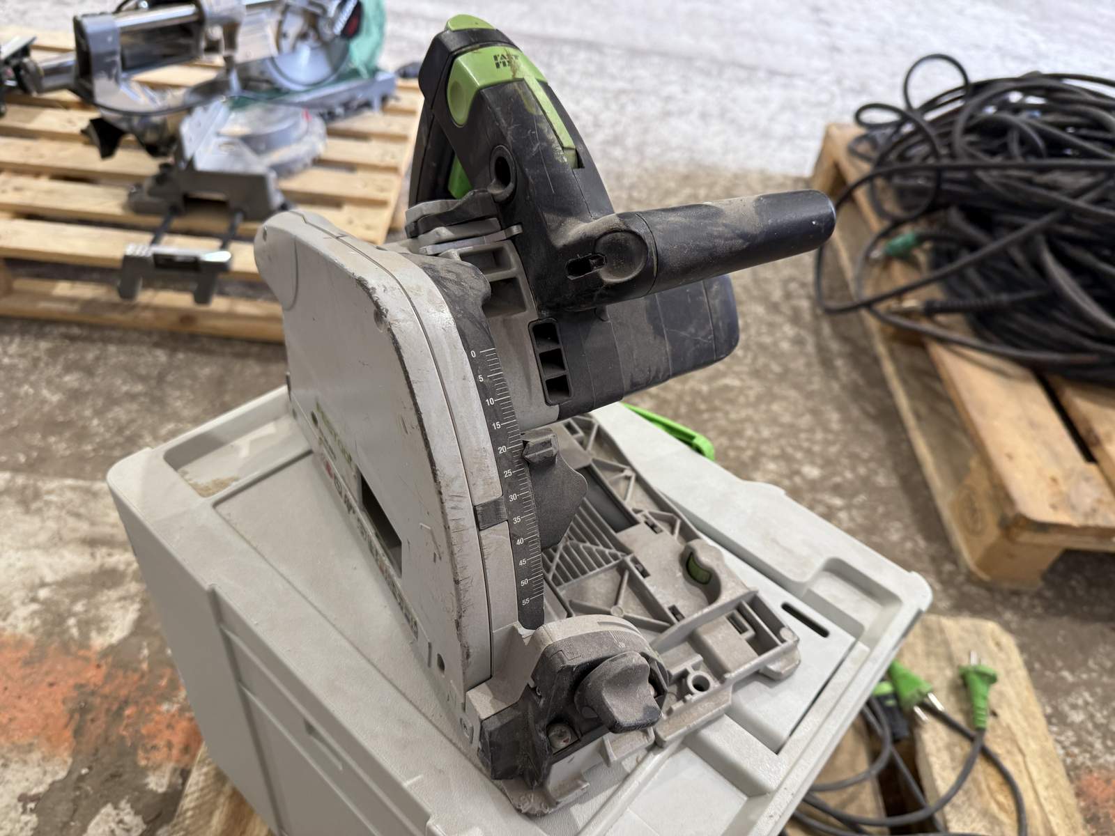 Cirkelsåg & styrskena Festool (1) Cirkelsåg & styrskena Festool (1)