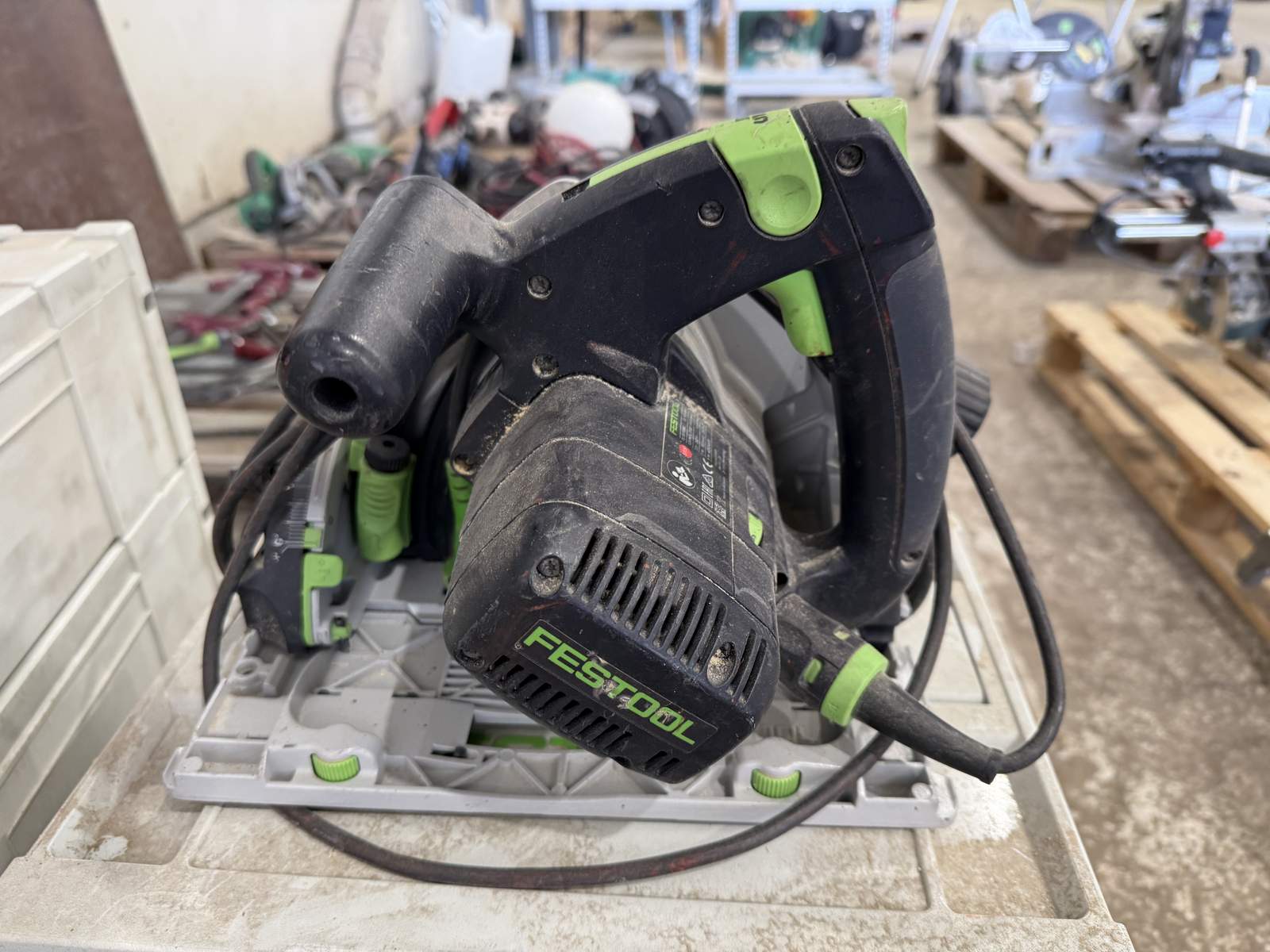 Cirkelsåg & styrskena Festool (2) Cirkelsåg & styrskena Festool (2)
