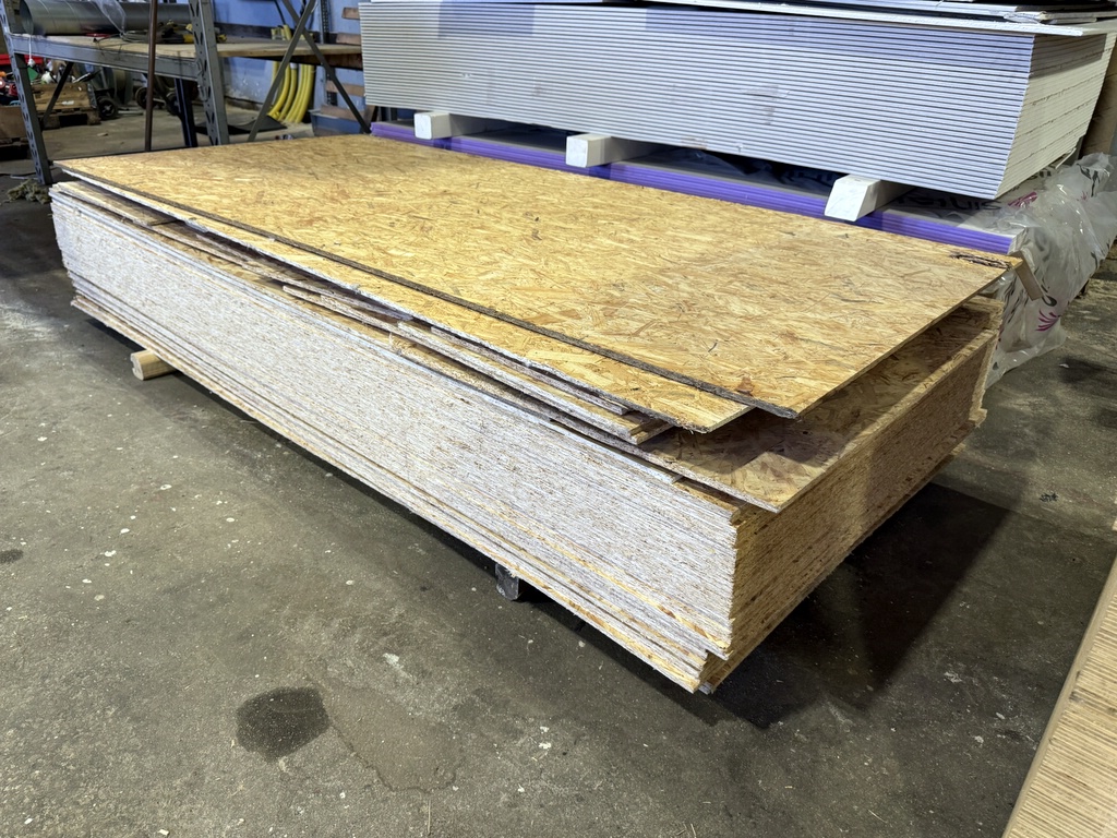 OSB skivor, 2500x1200mm, 12mm ca 30st OSB skivor, 2500x1200mm, 12mm ca 30st