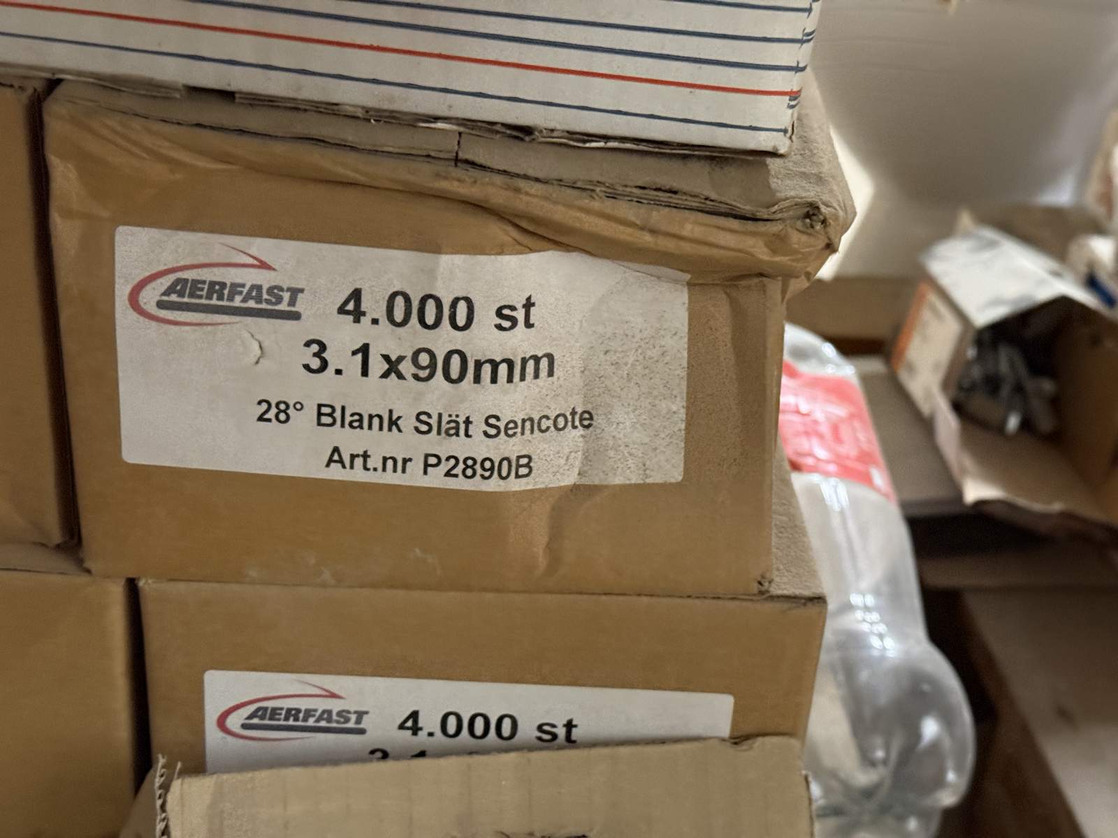 Pall med blandat byggmaterial Pall med blandat byggmaterial