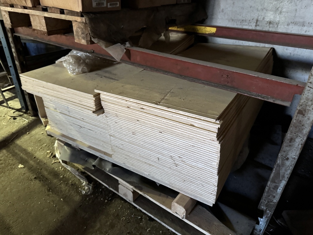 Plywood 8x1200x550mm Plywood 8x1200x550mm