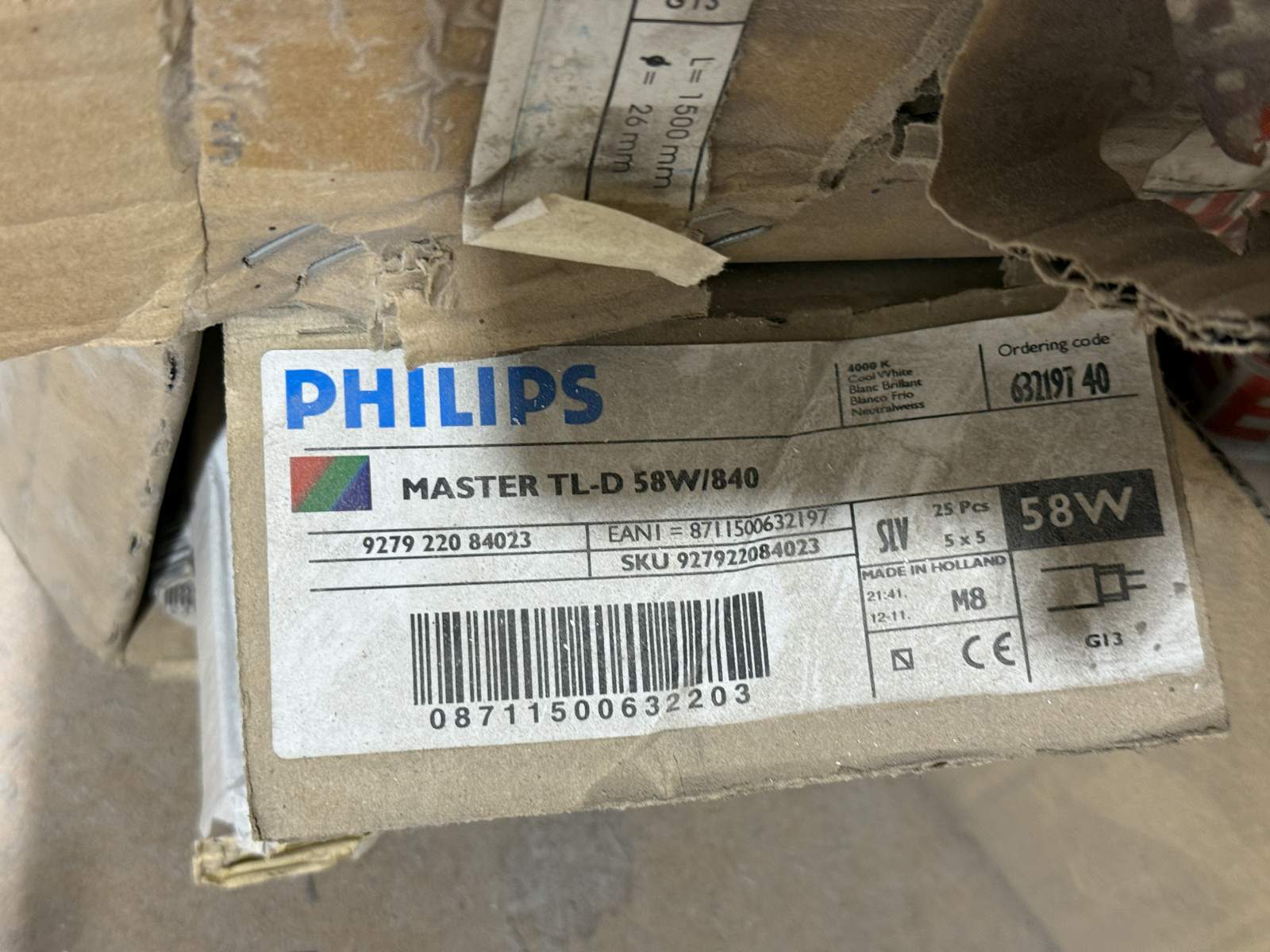 Golv, plåt & lysrör Golv, plåt & lysrör
