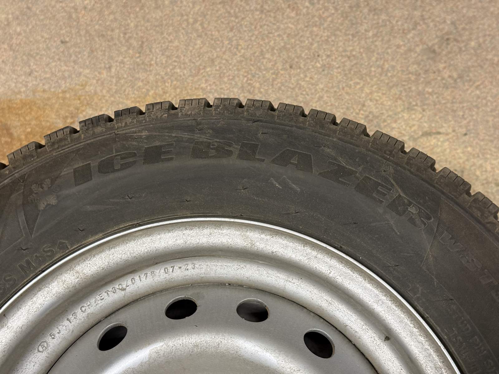 Dubbdäck Sailun Ice breaker WST3 155/80R13 Dubbdäck Sailun Ice breaker WST3 155/80R13