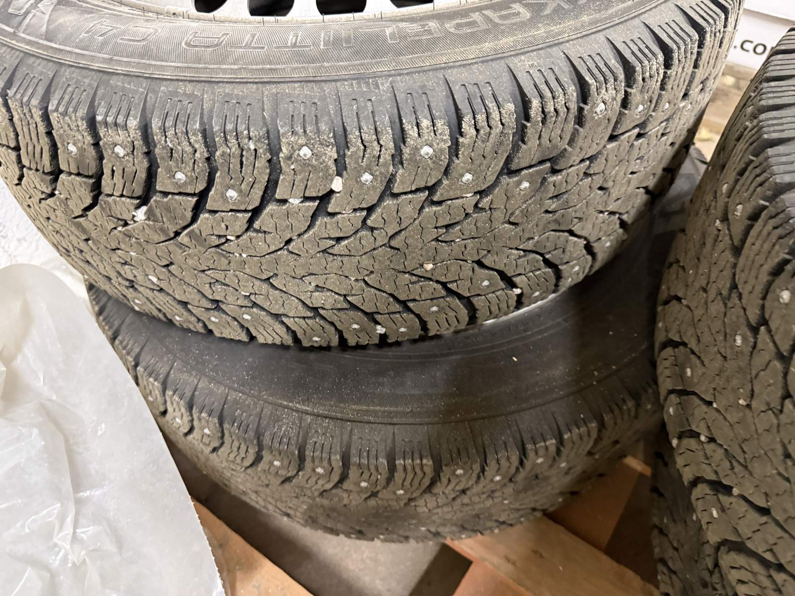 Dubbdäck Nokian Tyres 205x65R16C Dubbdäck Nokian Tyres 205x65R16C