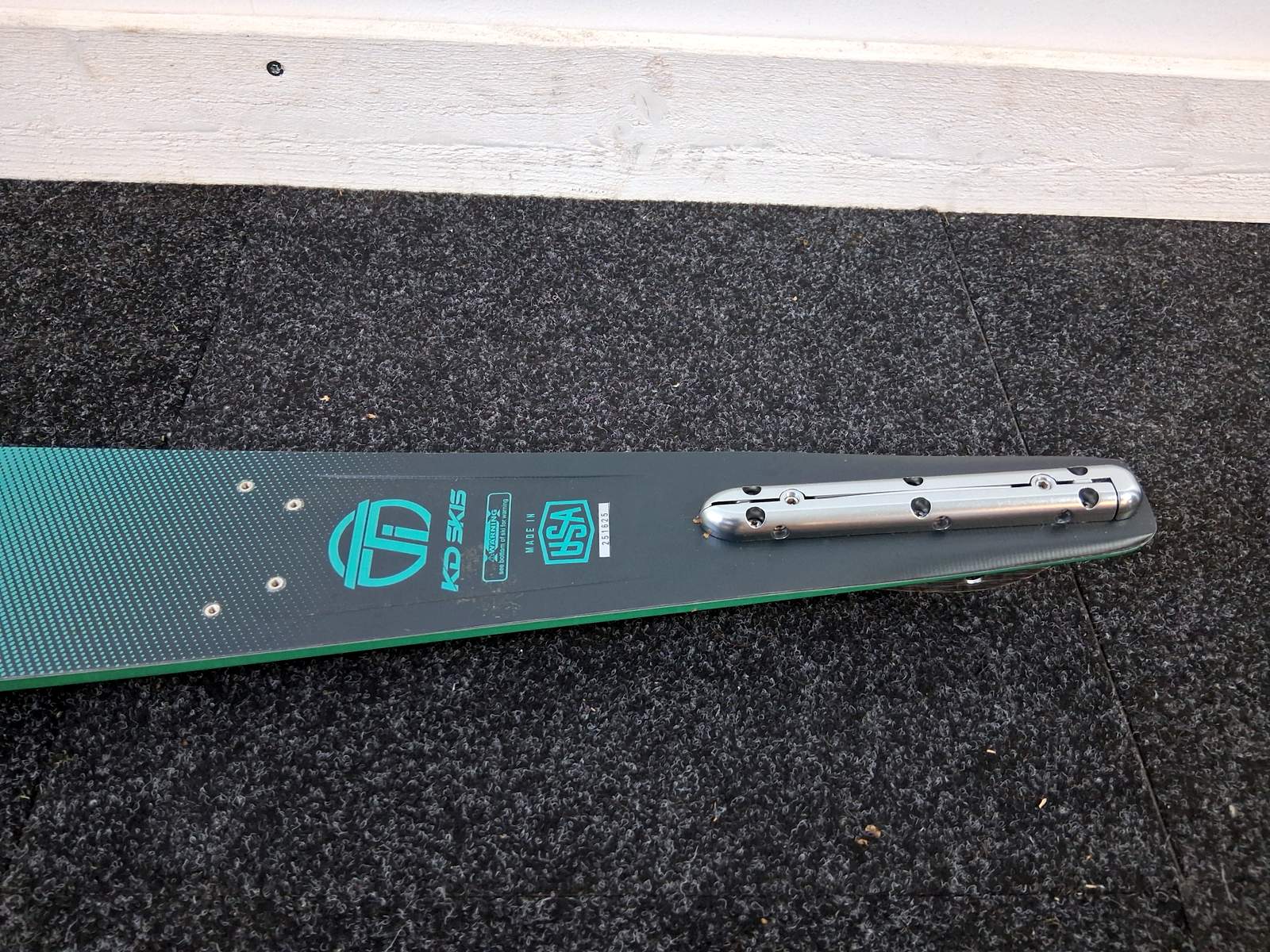 Vattenskida, KD Titanium 68" Vattenskida, KD Titanium 68"