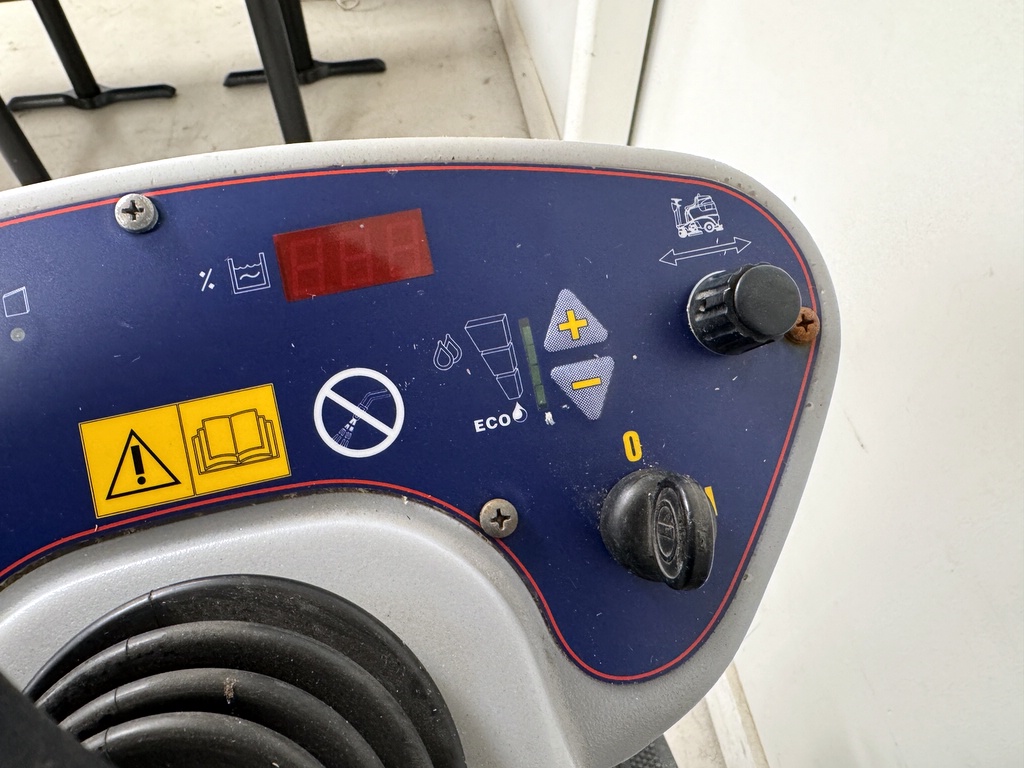 Golvskurmaskin Nilfisk BR 751 Golvskurmaskin Nilfisk BR 751