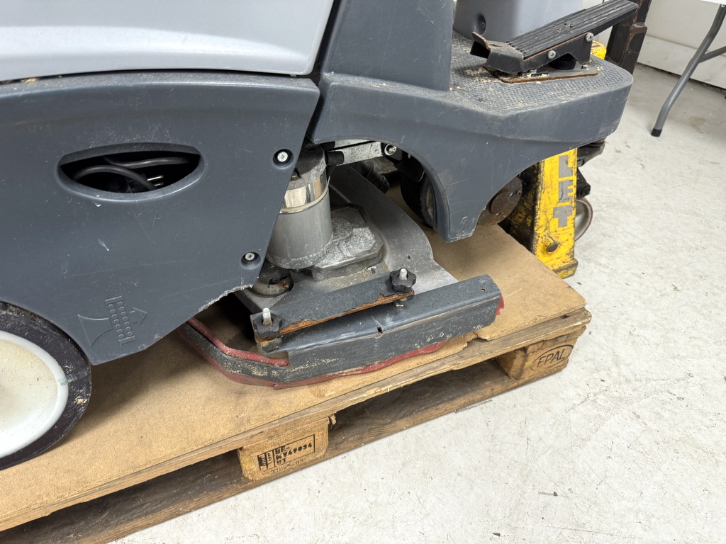 Golvskurmaskin Nilfisk BR 751 Golvskurmaskin Nilfisk BR 751