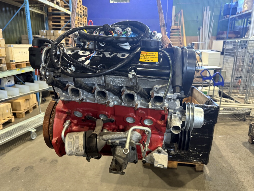 Motor och växellåda Volvo B200FT + M90H2 Motor och växellåda Volvo B200FT + M90H2