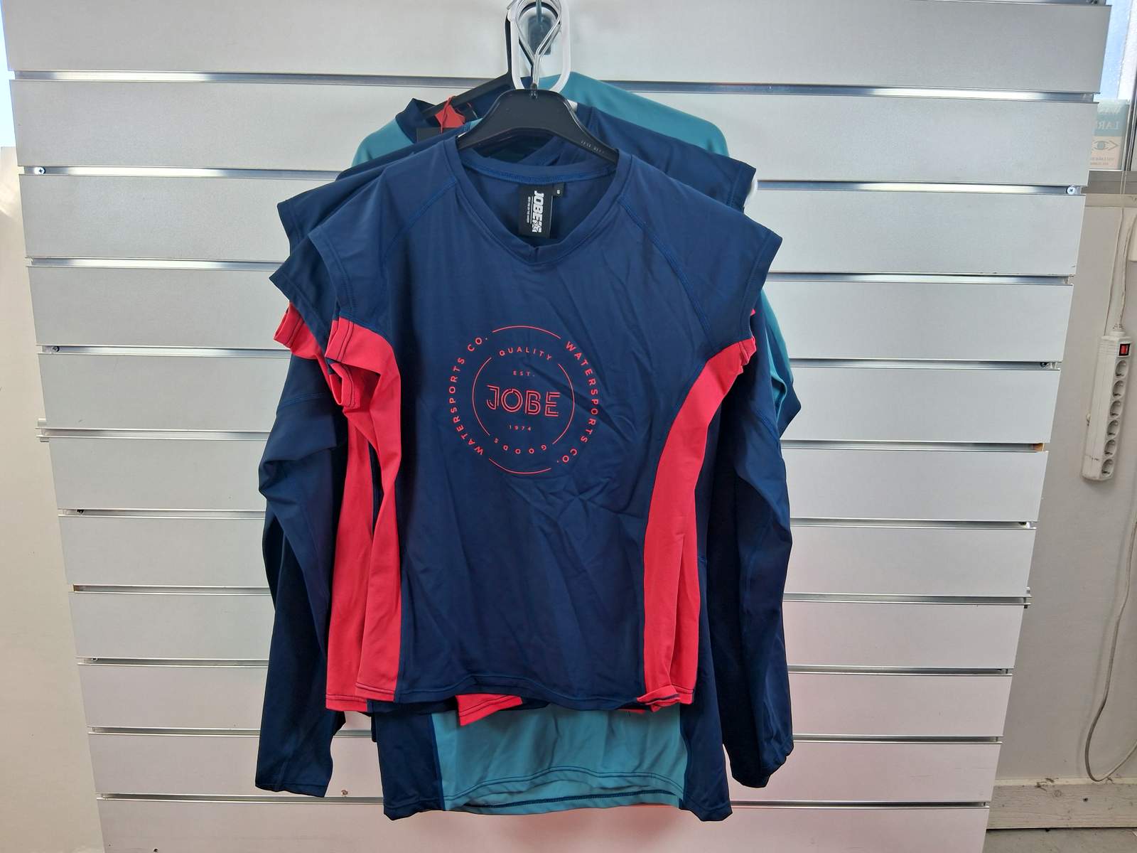 Vattensportkläder, 15plagg, strl: M-XL Vattensportkläder, 15plagg, strl: M-XL