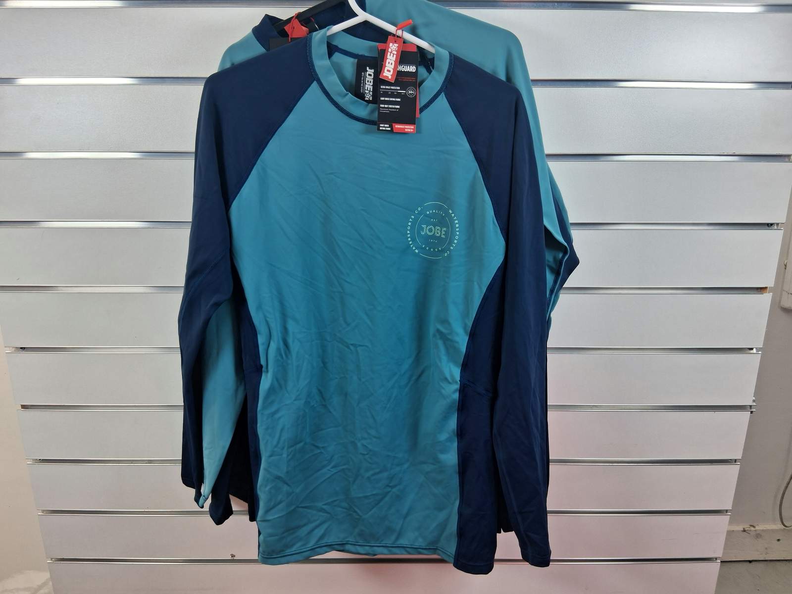 Vattensportkläder, 15plagg, strl: M-XL Vattensportkläder, 15plagg, strl: M-XL