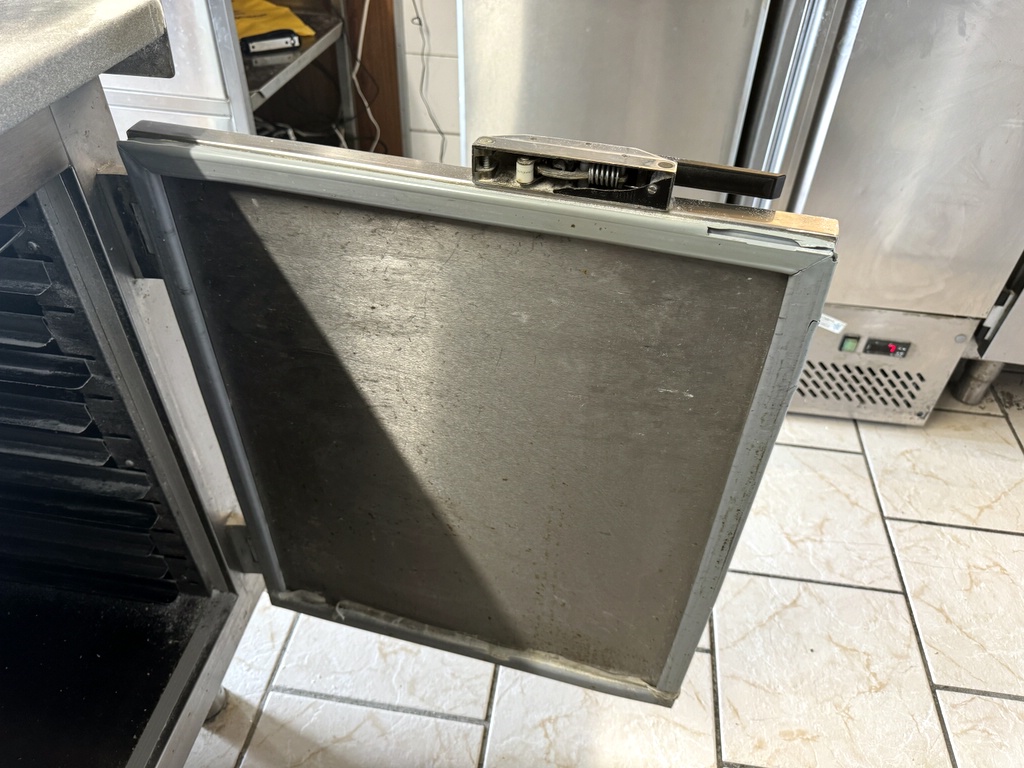 Pizzakylbänk Pizzakylbänk