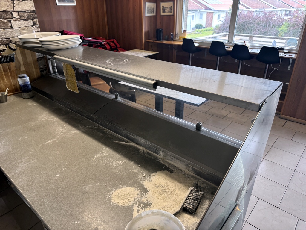 Pizzakylbänk Pizzakylbänk