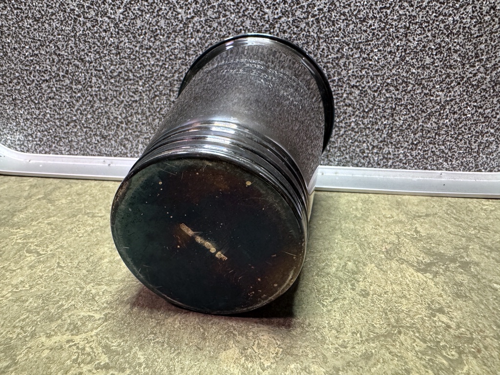 Silverslevar och pokal Silverslevar och pokal