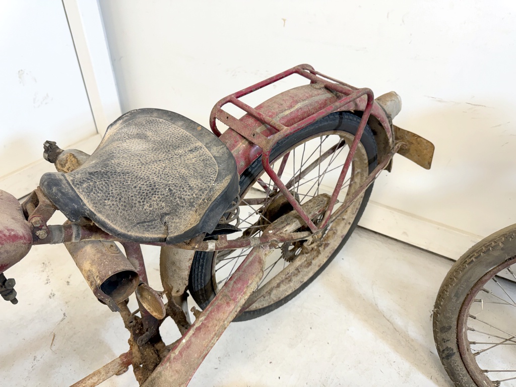 2st Husqvarna rödmyror (rep. objekt) 2st Husqvarna rödmyror (rep. objekt)