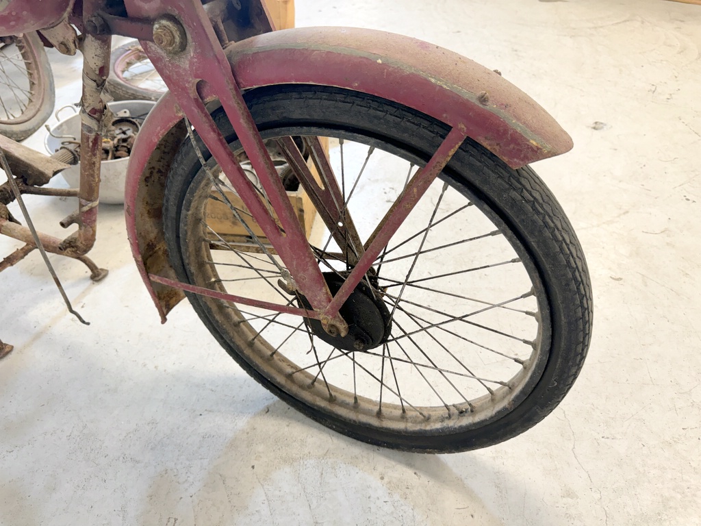 2st Husqvarna rödmyror (rep. objekt) 2st Husqvarna rödmyror (rep. objekt)