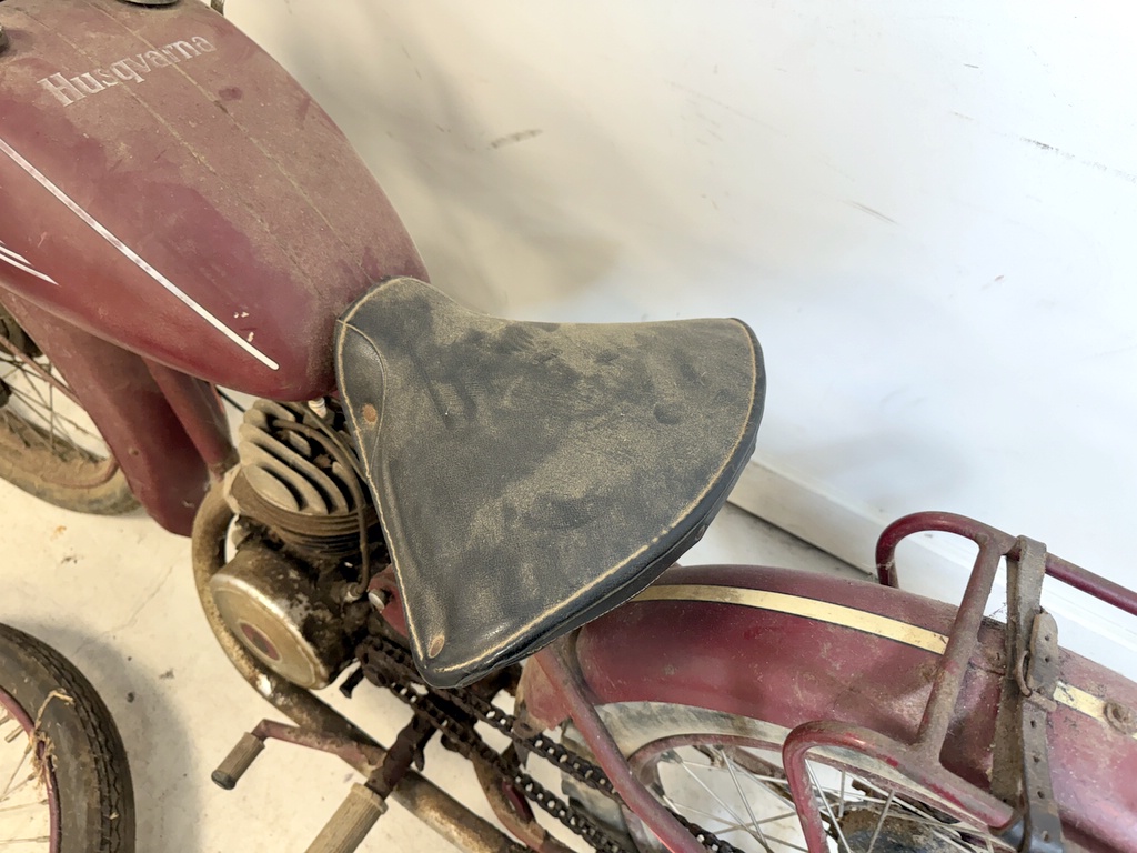 2st Husqvarna rödmyror (rep. objekt) 2st Husqvarna rödmyror (rep. objekt)